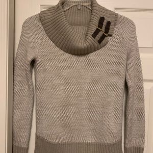 Banana Republic sweater Size Small